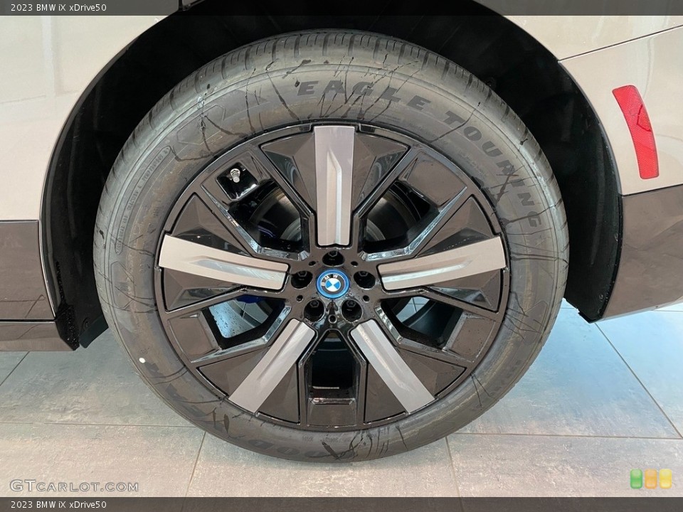 2023 BMW iX xDrive50 Wheel and Tire Photo #145237057