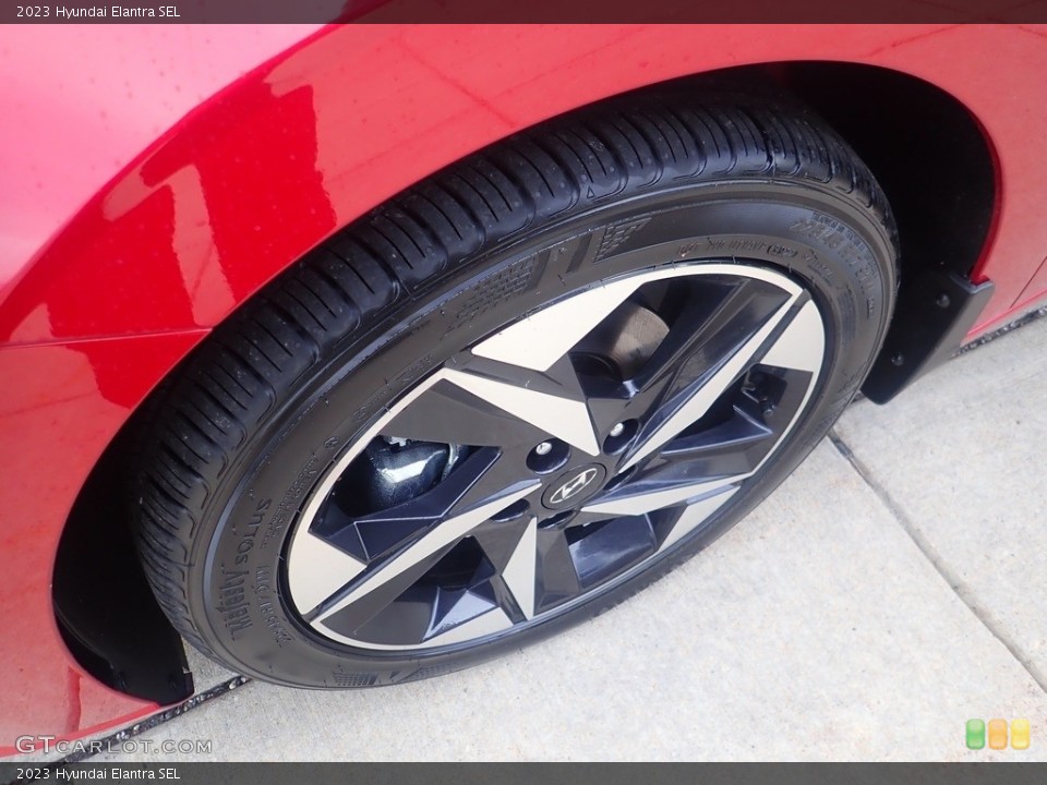 2023 Hyundai Elantra SEL Wheel and Tire Photo #145253091