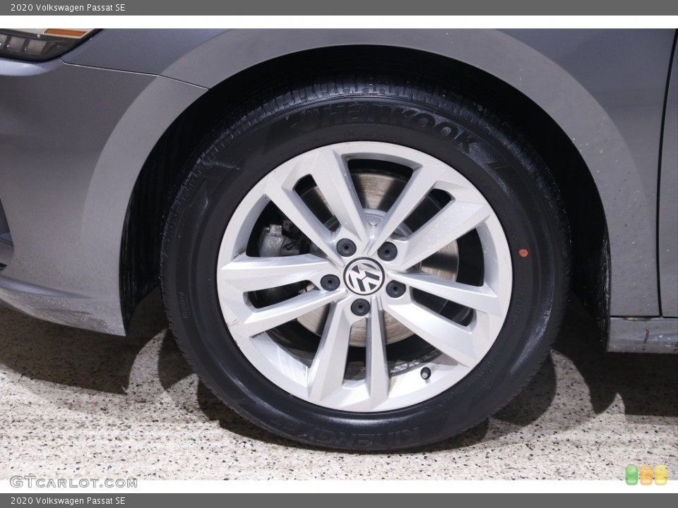 2020 Volkswagen Passat SE Wheel and Tire Photo #145383076