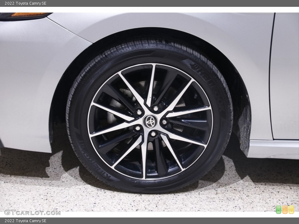 2022 Toyota Camry Wheels and Tires