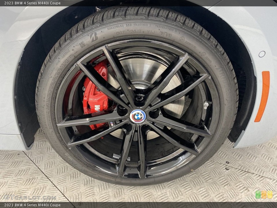2023 BMW 4 Series M440i Coupe Wheel and Tire Photo #145403061