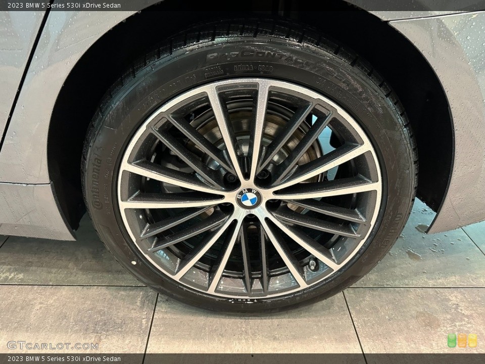 2023 BMW 5 Series 530i xDrive Sedan Wheel and Tire Photo #145419948