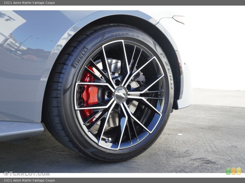 2021 Aston Martin Vantage Wheels and Tires