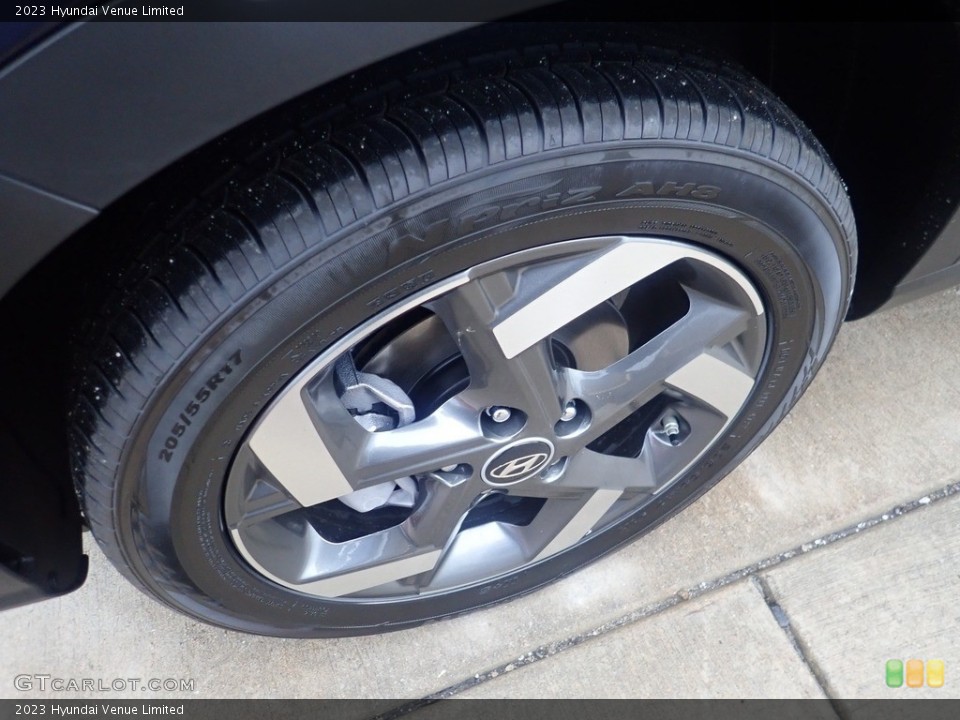 2023 Hyundai Venue Limited Wheel and Tire Photo #145595952