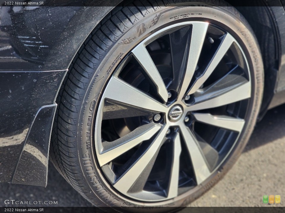 2022 Nissan Altima SR Wheel and Tire Photo #145651045