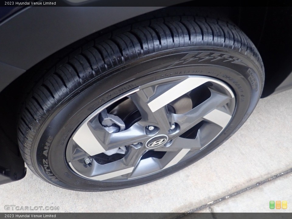 2023 Hyundai Venue Limited Wheel and Tire Photo #145655209