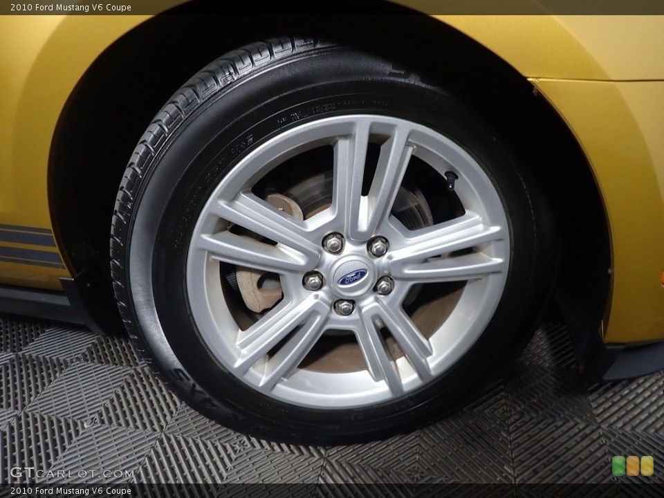 2010 Ford Mustang V6 Coupe Wheel and Tire Photo #145698770