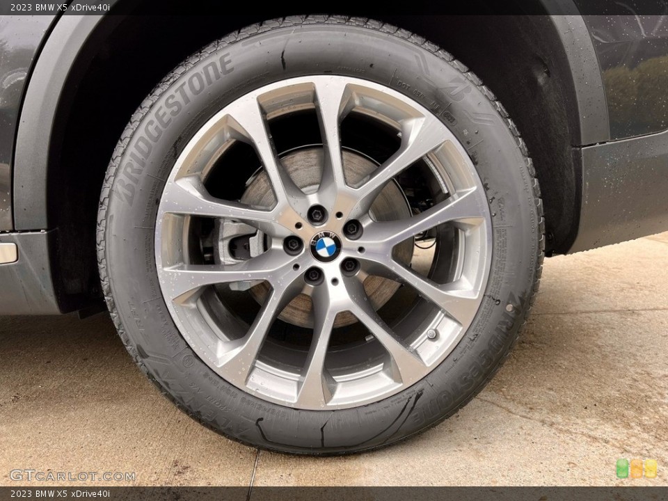 2023 BMW X5 xDrive40i Wheel and Tire Photo #145797532