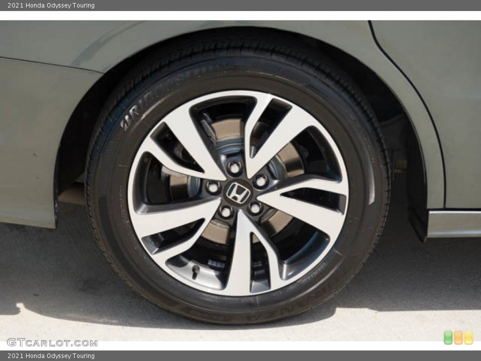 2021 Honda Odyssey Touring Wheel and Tire Photo #145910891