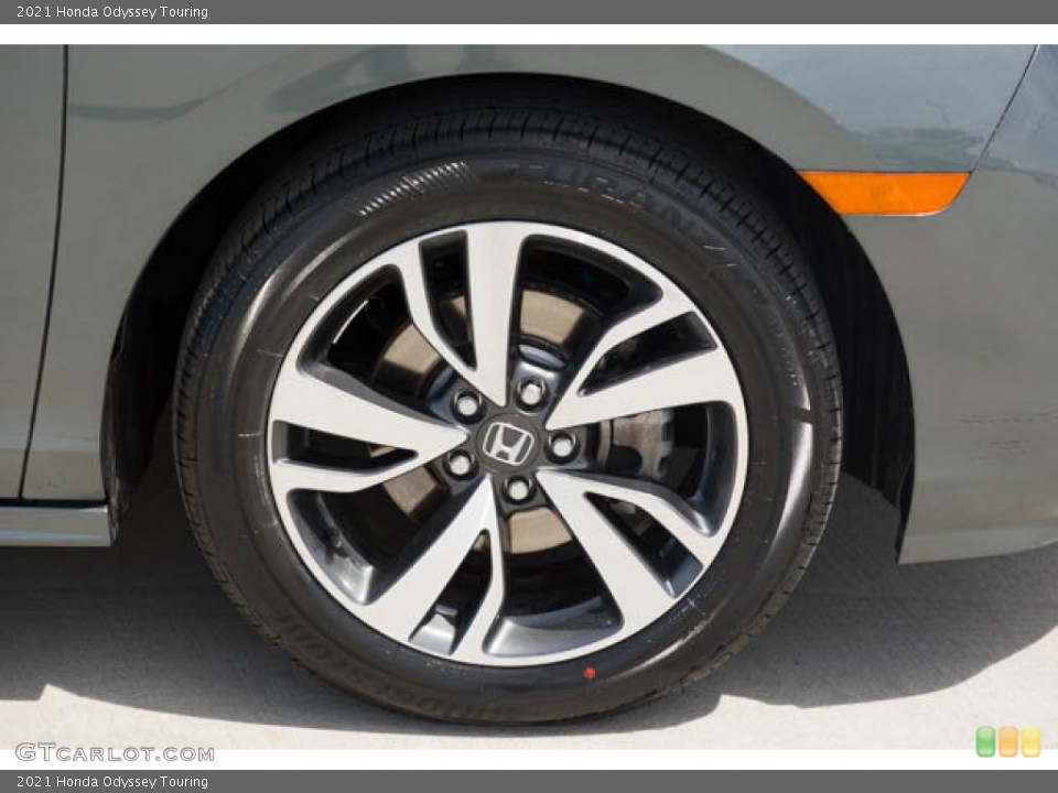 2021 Honda Odyssey Touring Wheel and Tire Photo #145910906
