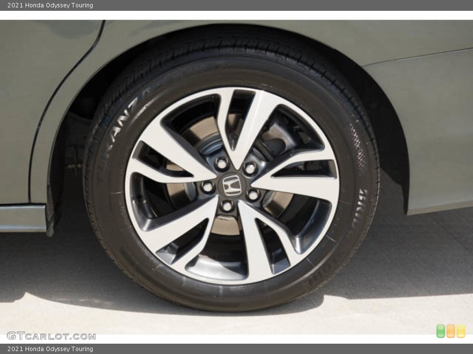 2021 Honda Odyssey Touring Wheel and Tire Photo #145910924