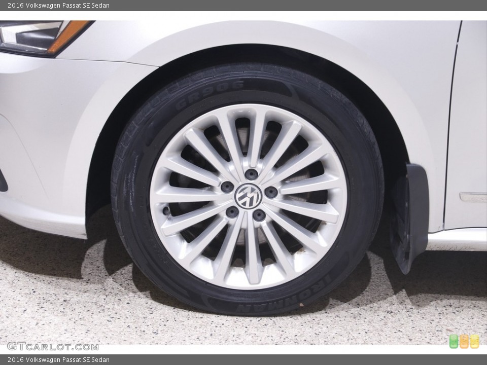 2016 Volkswagen Passat SE Sedan Wheel and Tire Photo #145939292