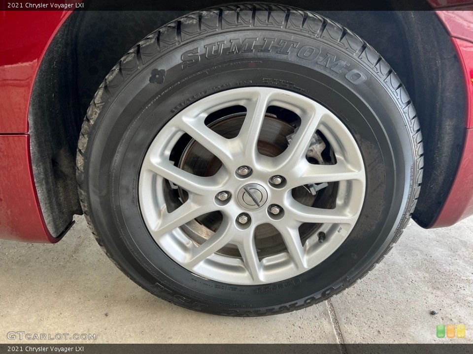 2021 Chrysler Voyager LXI Wheel and Tire Photo #146000573