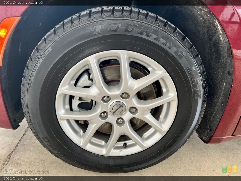 2021 Chrysler Voyager LXI Wheel and Tire Photo #146000596