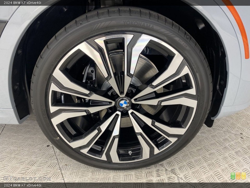2024 BMW X7 xDrive40i Wheel and Tire Photo #146027126