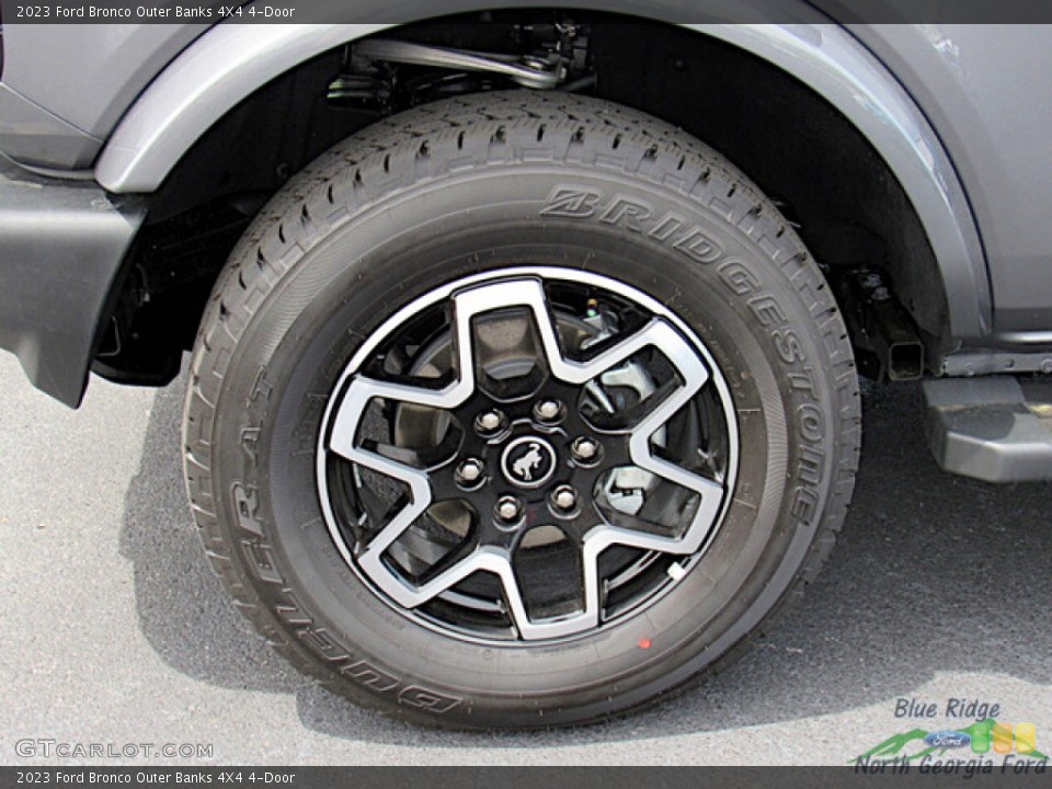 2023 Ford Bronco Outer Banks 4X4 4-Door Wheel and Tire Photo #146037022