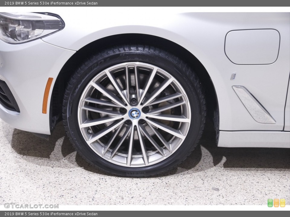 2019 BMW 5 Series 530e iPerformance xDrive Sedan Wheel and Tire Photo #146050392