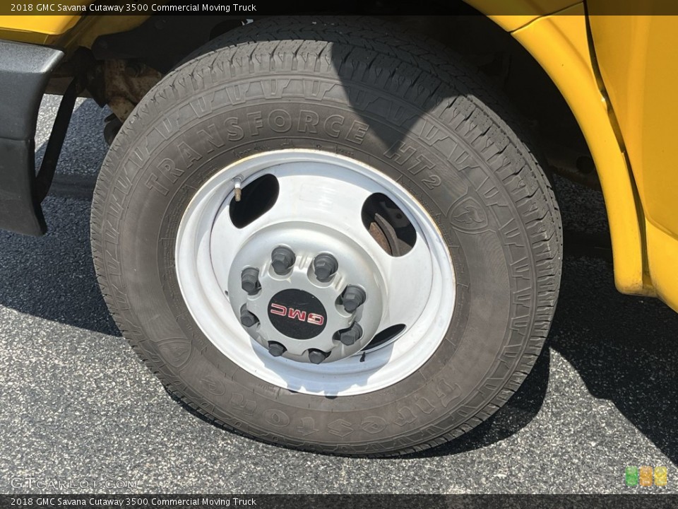2018 GMC Savana Cutaway 3500 Commercial Moving Truck Wheel and Tire Photo #146081274