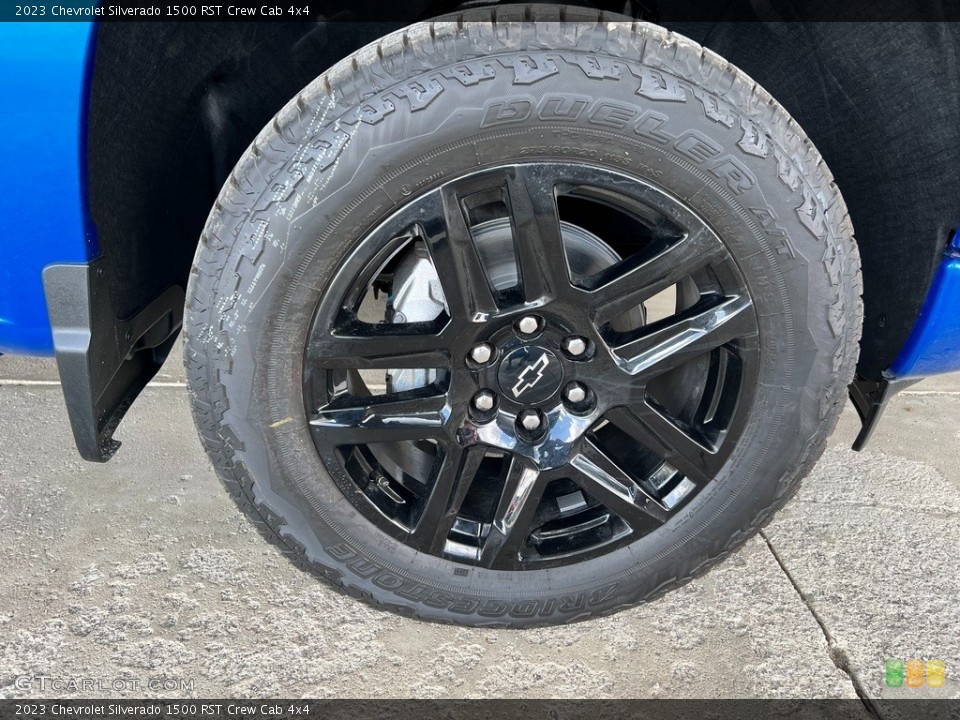 2023 Chevrolet Silverado 1500 RST Crew Cab 4x4 Wheel and Tire Photo #146146284