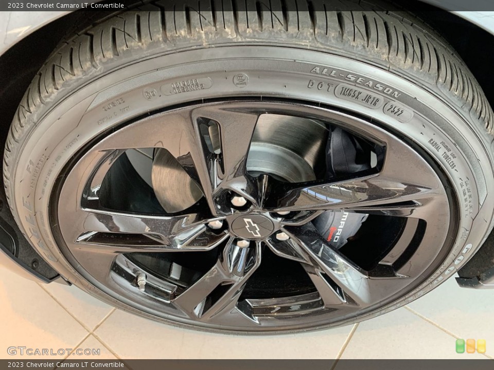 2023 Chevrolet Camaro LT Convertible Wheel and Tire Photo #146167949