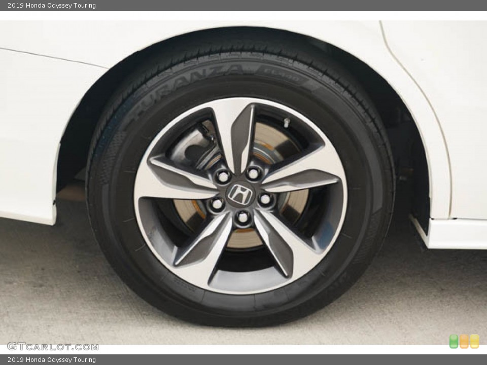 2019 Honda Odyssey Touring Wheel and Tire Photo #146194551