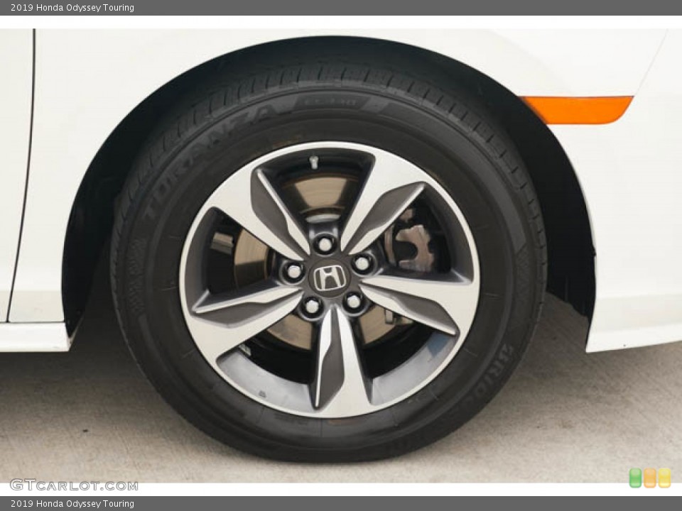2019 Honda Odyssey Touring Wheel and Tire Photo #146194575