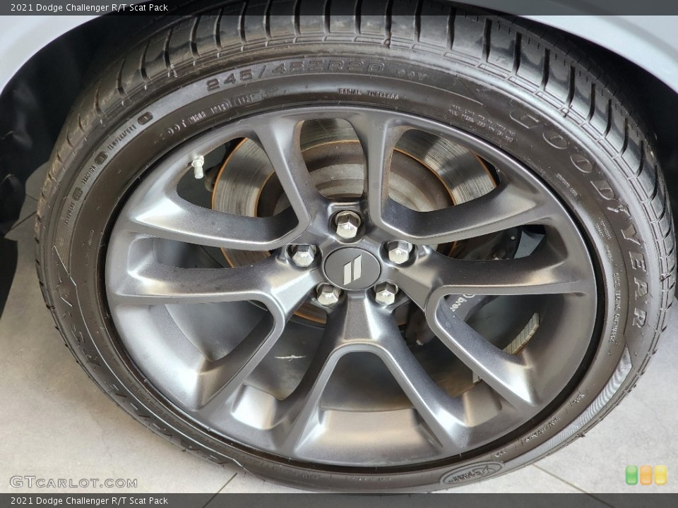 2021 Dodge Challenger R/T Scat Pack Wheel and Tire Photo #146200500