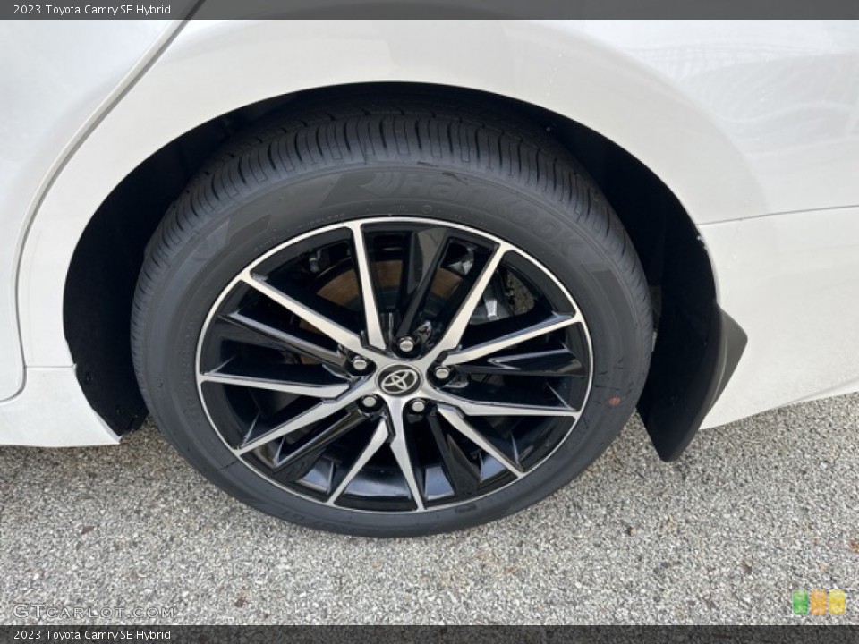 2023 Toyota Camry SE Hybrid Wheel and Tire Photo #146209050