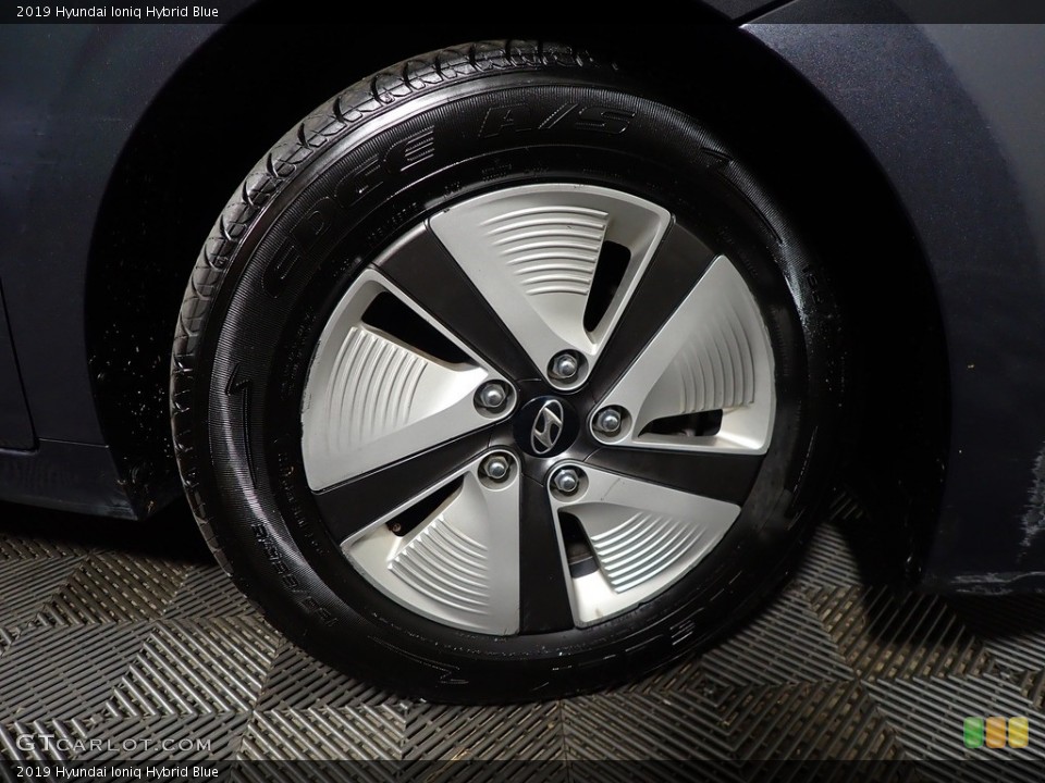 2019 Hyundai Ioniq Hybrid Wheels and Tires