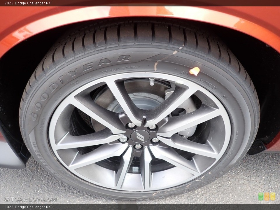 2023 Dodge Challenger R/T Wheel and Tire Photo #146270564