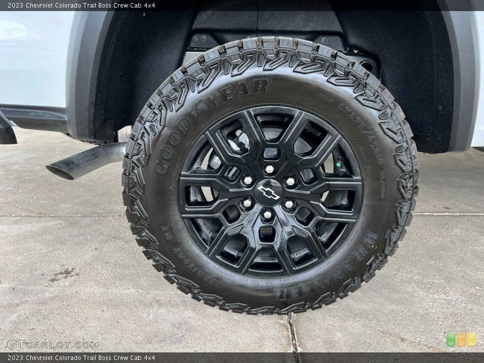 2023 Chevrolet Colorado Trail Boss Crew Cab 4x4 Wheel and Tire Photo #146279638