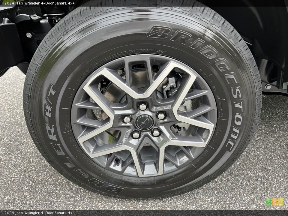 2024 Jeep Wrangler 4-Door Sahara 4x4 Wheel and Tire Photo #146283520