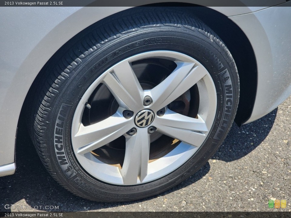 2013 Volkswagen Passat 2.5L SE Wheel and Tire Photo #146296412