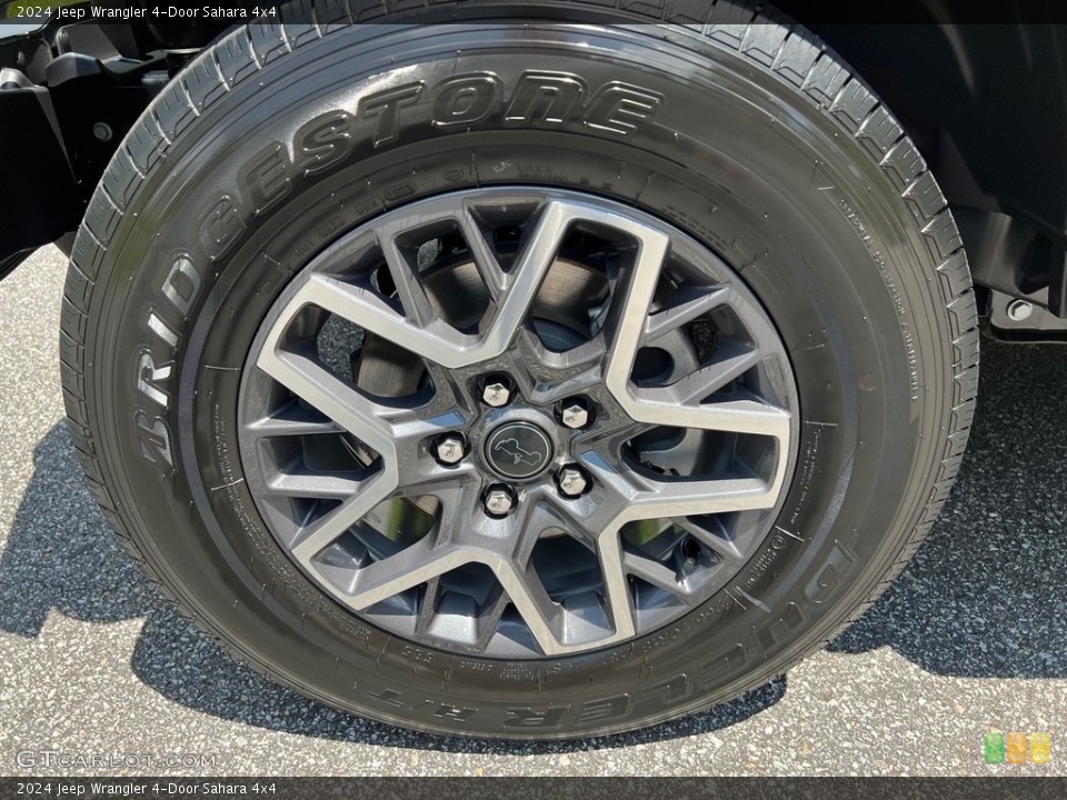 2024 Jeep Wrangler 4-Door Sahara 4x4 Wheel and Tire Photo #146297063