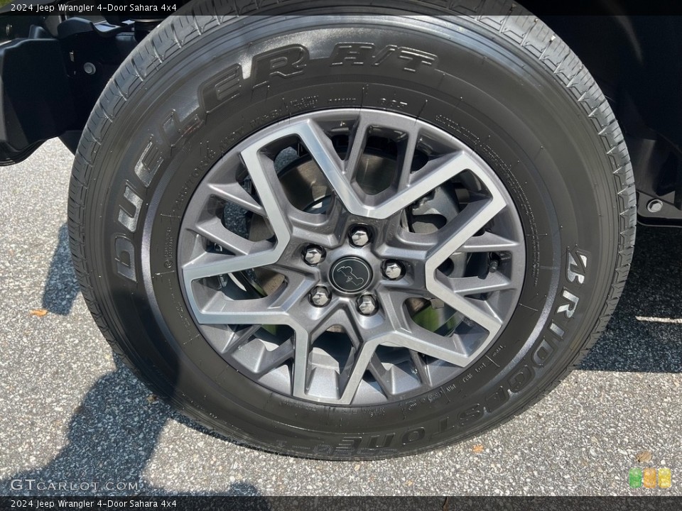 2024 Jeep Wrangler 4-Door Sahara 4x4 Wheel and Tire Photo #146303991