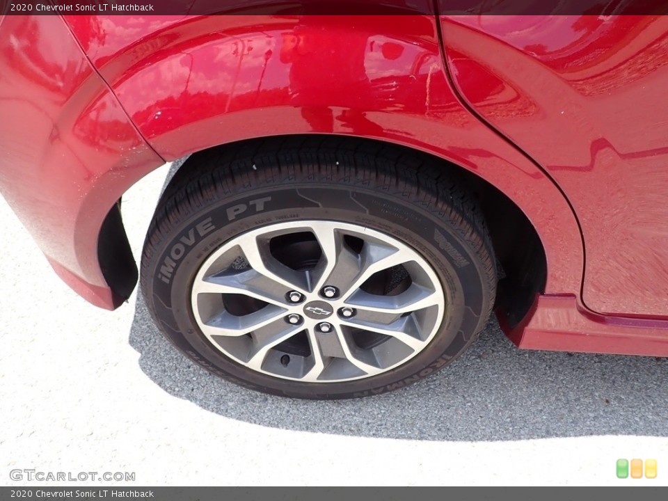 2020 Chevrolet Sonic LT Hatchback Wheel and Tire Photo #146313305