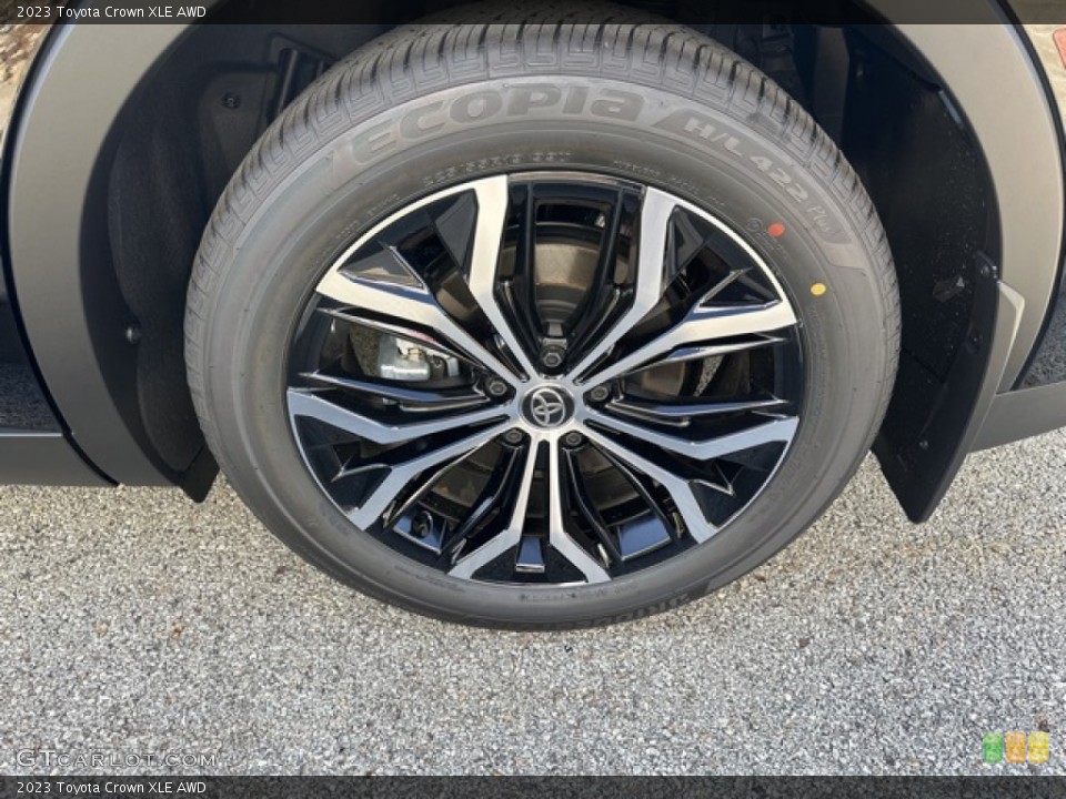 2023 Toyota Crown XLE AWD Wheel and Tire Photo #146325008