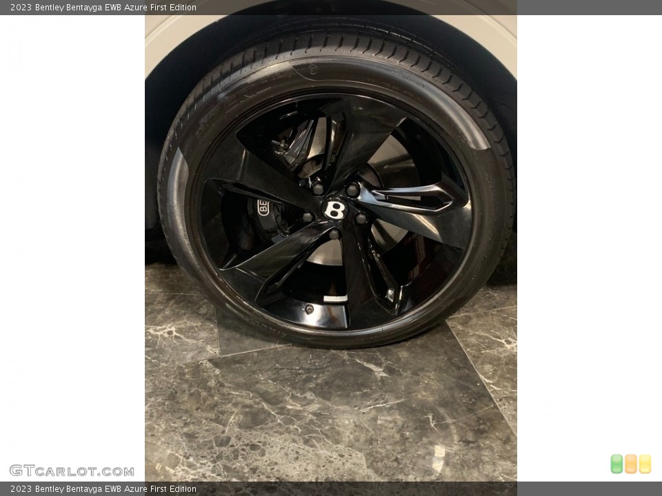 2023 Bentley Bentayga Wheels and Tires