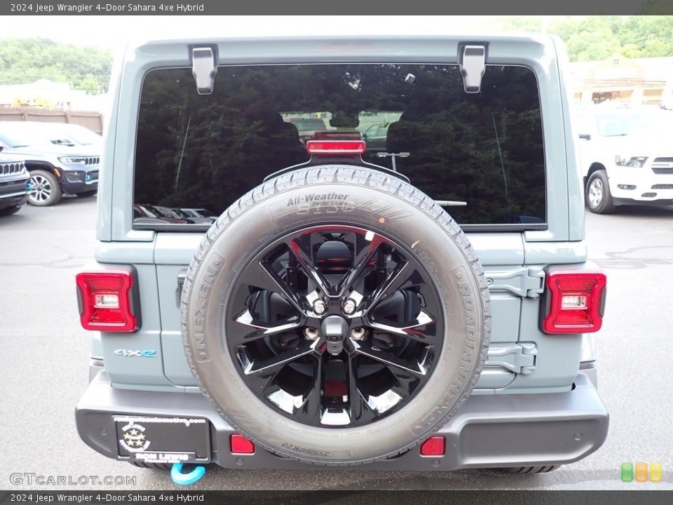 2024 Jeep Wrangler 4-Door Sahara 4xe Hybrid Wheel and Tire Photo #146377729