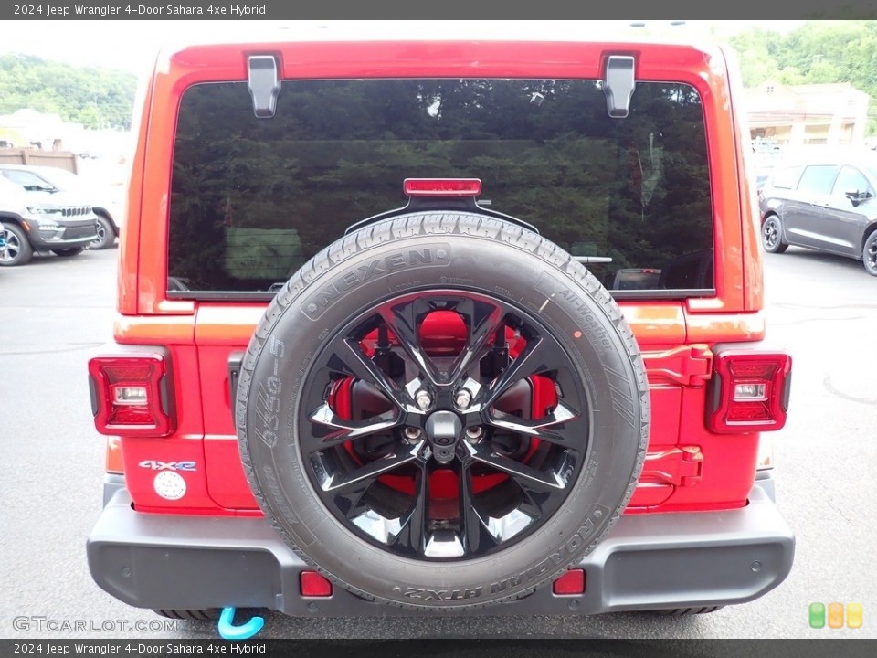 2024 Jeep Wrangler 4-Door Sahara 4xe Hybrid Wheel and Tire Photo #146421085