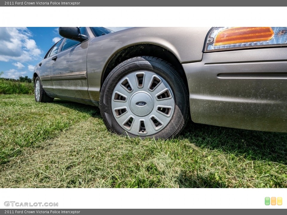 2011 Ford Crown Victoria Police Interceptor Wheel and Tire Photo #146447996