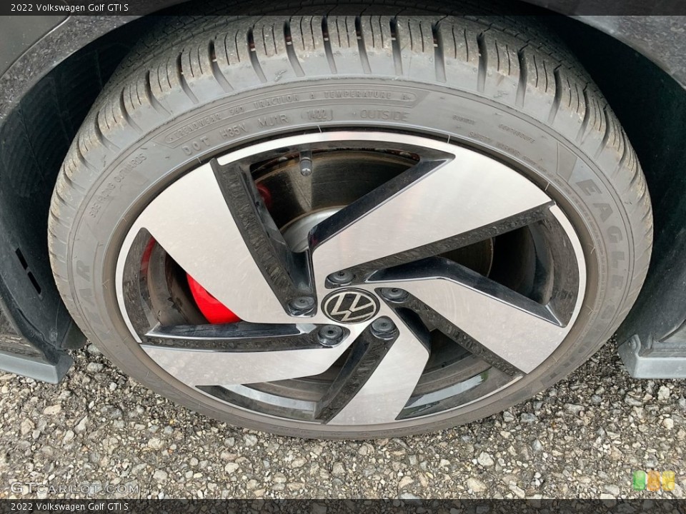 2022 Volkswagen Golf GTI Wheels and Tires