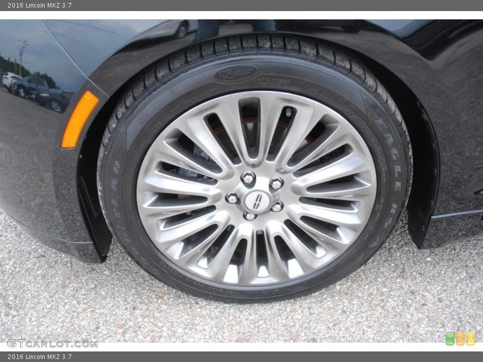 2016 Lincoln MKZ 3.7 Wheel and Tire Photo #146584537