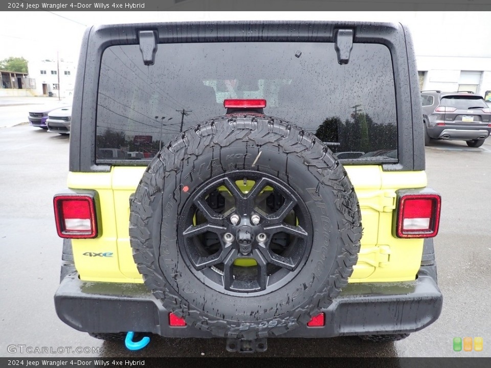 2024 Jeep Wrangler 4-Door Willys 4xe Hybrid Wheel and Tire Photo #146606188