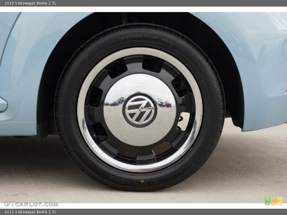 2013 Volkswagen Beetle 2.5L Wheel and Tire Photo #146607410