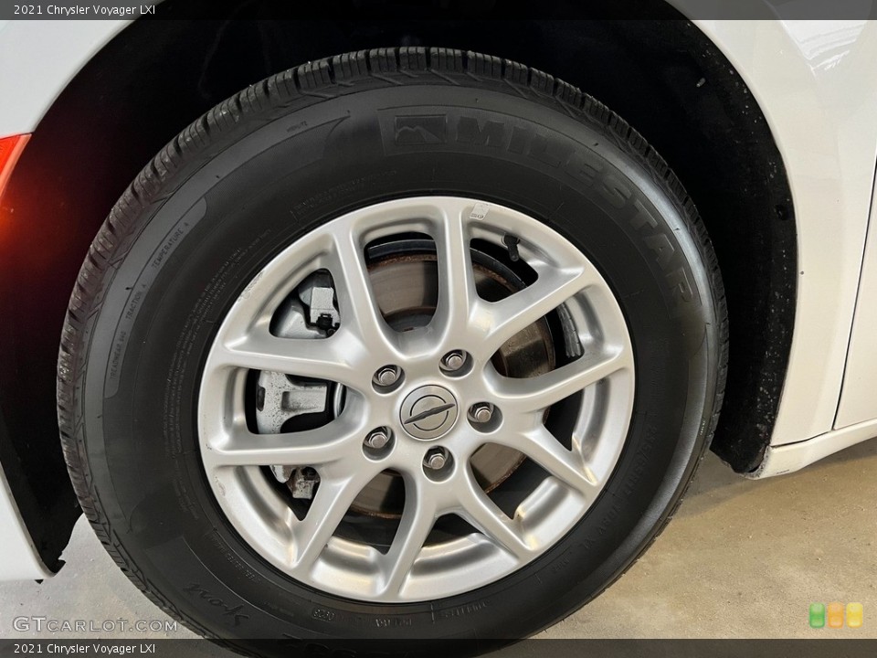 2021 Chrysler Voyager LXI Wheel and Tire Photo #146608032