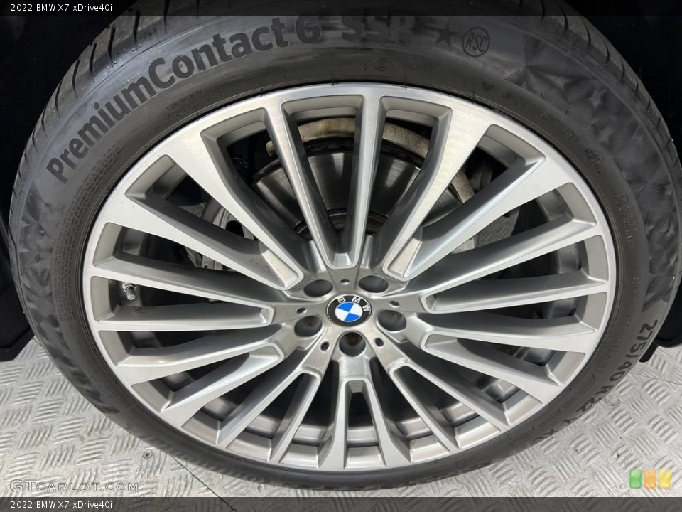 2022 BMW X7 xDrive40i Wheel and Tire Photo #146725472