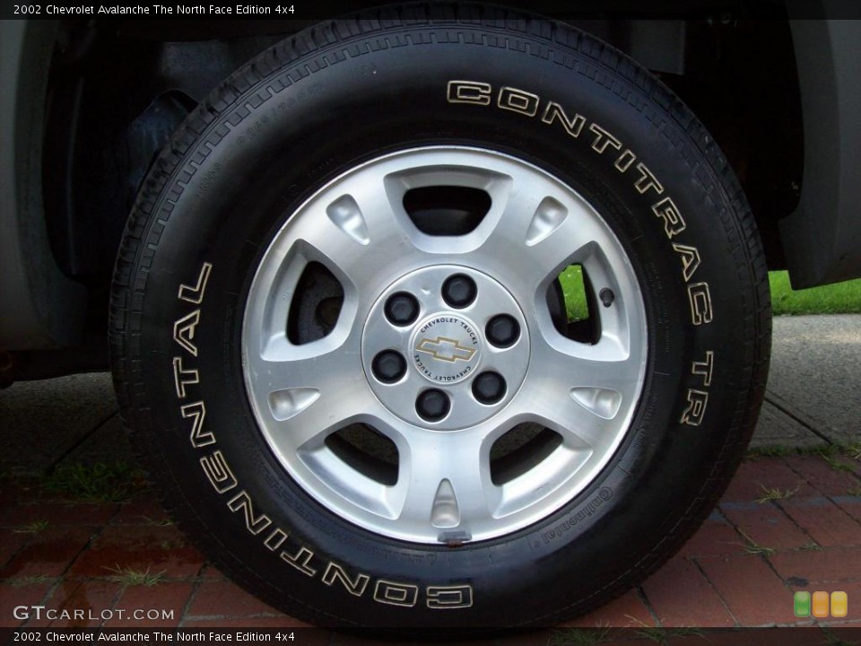 2002 Chevrolet Avalanche The North Face Edition 4x4 Wheel and Tire Photo #15646057