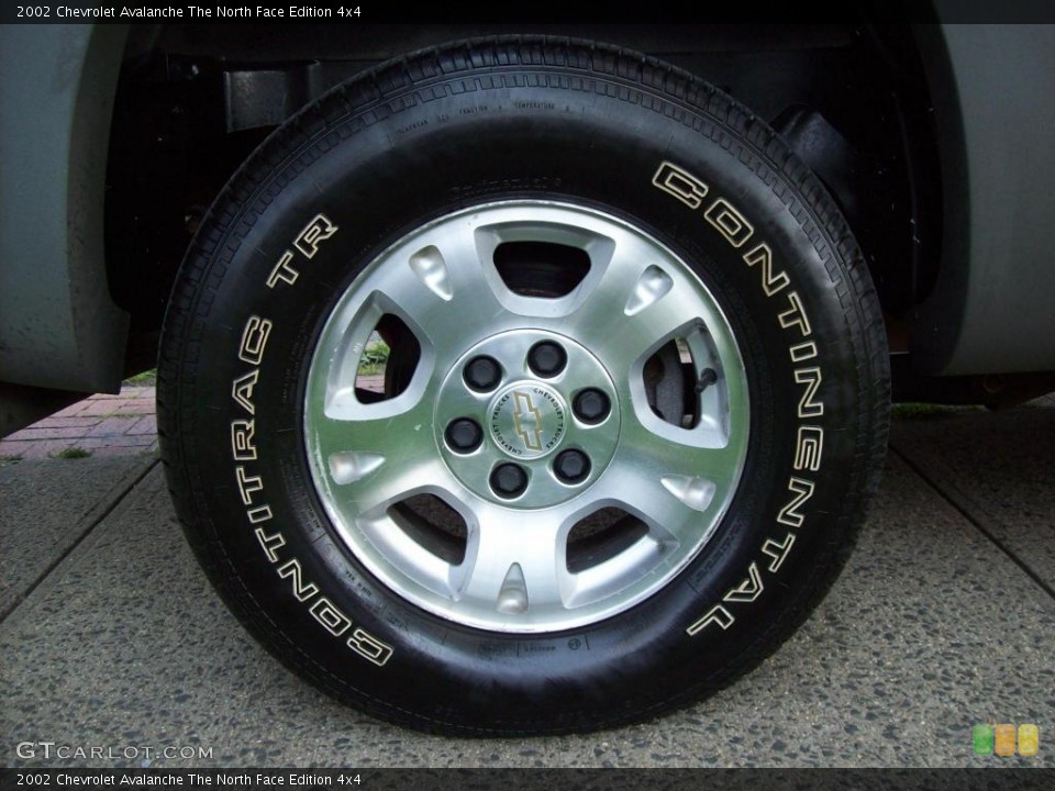 2002 Chevrolet Avalanche The North Face Edition 4x4 Wheel and Tire Photo #15646065