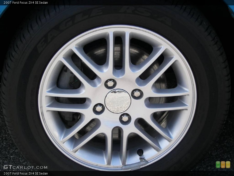 2007 Ford Focus ZX4 SE Sedan Wheel and Tire Photo #16947729